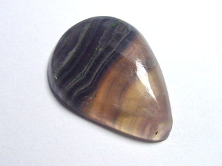 Farbwechsel Fluorit 33,66 Ct. grün zu violett Tropfen Cabochon