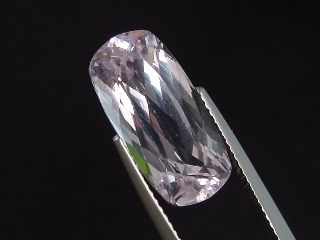 Kunzit 9,24 Ct. Antikschliff 17 x 8 mm Pakistan