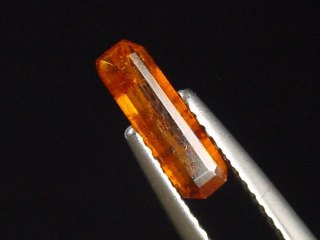 Kyanit / Disthen 0,70 Ct. orange Oktagon - Tansania
