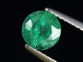 Smaragd 0,98 Ct. feines Grün 6 mm Rund Kolumbien
