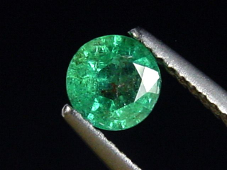 Smaragd 0,55 Ct. feines Grün 5 mm Rund Kolumbien