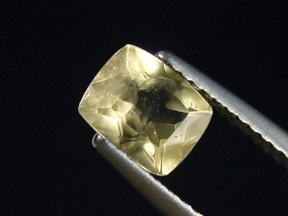 Topas 1,13 Ct. Kissenschliff facettiert - Schneckenstein, Sachsen, Deutschland