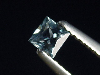 Preview: Saphir stahlblau 0,30 Ct. Naturfarbe Carree Tansania