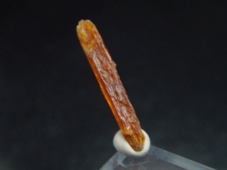 Kyanit / Disthen seltener oranger Kristall 23,5 mm - Tansania
