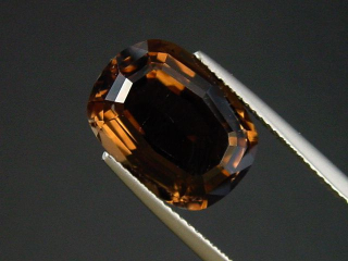 Rauchquarz 8,39 Ct. Antikschliff 15 x 11 mm Brasilien