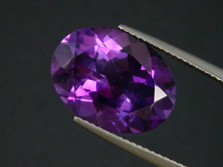 Amethyst 8,62 Ct. Oval 16 x 12 mm Brasilien