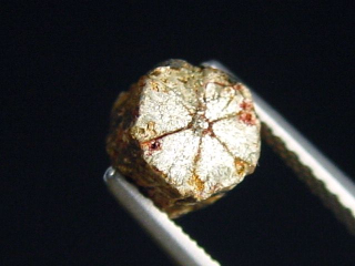 Trapiche Cordierit, Cerasit / Kirschblütenstein 6 mm selten Kyoto, Japan