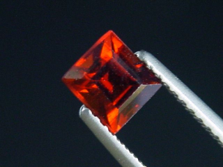 Preview: Hessonit Granat 0,86 Ct. Baguette 5 x 4,5 mm