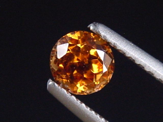 Preview: Spessartit Granat 0,44 Ct. leuchtend orange 4,5 mm Rund Tansania