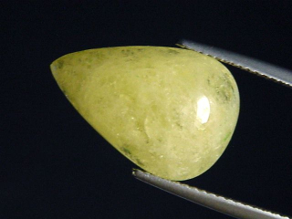 Preview: Danburit 10,69 Ct. gelb Tropfen Cabochon Tansania