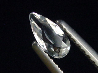 Sanidin 0,24 Ct. Tropfen facettiert - Volkesfeld, Eifel, Deutschland