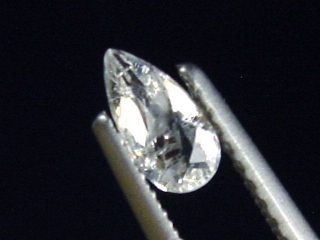 Sanidin 0,30 Ct. Tropfen facettiert - Volkesfeld, Eifel, Deutschland