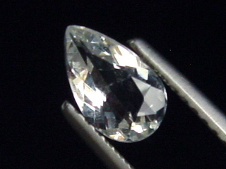Preview: Sanidin 0,58 Ct. Tropfen facettiert - Volkesfeld, Eifel, Deutschland