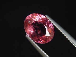 Rubellite Tourmaline / red Tourmaline 2,48 Ct. Oval 10 x 8 mm Brazil