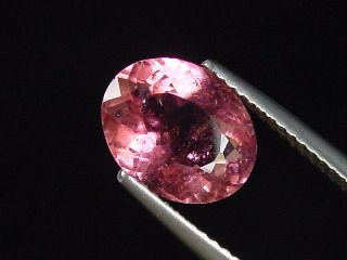 Rubellite Tourmaline / red Tourmaline 2,18 Ct. Oval 10 x 8 mm Brazil