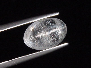 Phenakit Katzenauge 4,40 Ct. Cabochon Piracicaba, Brasilien