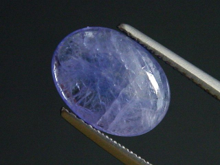 Tansanit 2,46 Ct. violett 11 x 8 mm Oval Cabochon B-Qualität