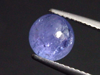 Tansanit 2,07 Ct. violett 7,5 mm Rund Cabochon