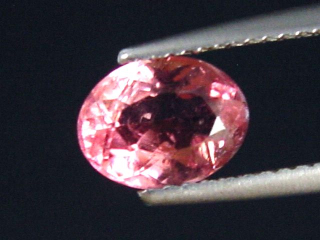 Rubellite / red Tourmaline 1,40 Ct. oval Brazil