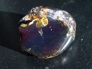 Preview: Blauer Bernstein 23,83 Gramm - 4,6 cm Sumatra, Indonesien