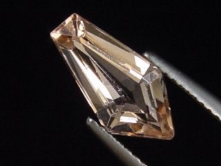 Morganite 2,35 Ct. collector cut Brazil