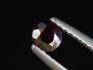 Rutile 0,31 Ct. rust red faceted - Minas Gerais, Brazil