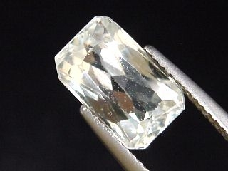 Spodumen 4,14 Ct. Oktagon und Scherenschliff 10,5 x 7 mm
