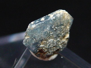 Benitoite crystal covered with Crossite 7,5 mm - California, USA
