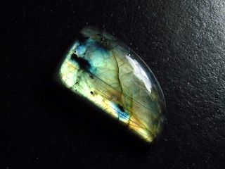 Labradorit 45,10 Ct. Freiform Cabochon 31,5 x 18 mm Australien