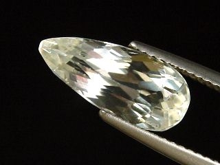 Hiddenite 3,97 Ct. pear 14,5 x 6,5 mm Pakistan