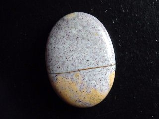 Jaspis 36,31 Ct. Oval Cabochon Brasilien