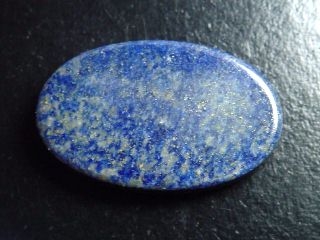 Lapislazuli 54,80 Ct. Oval Cabochon 39 x 24,5 mm