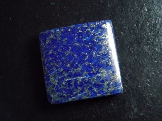 Lapislazuli 54,25 Ct. Rechteck Cabochon 27 x 26,5 mm