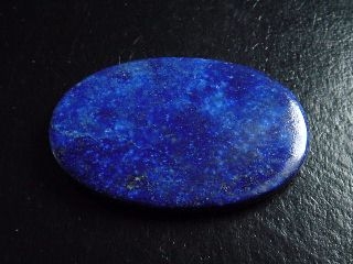 Lapislazuli 53,89 Ct. oval cabochon