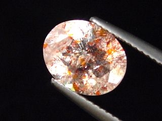 Quarz mit Hämatit 2,05 Ct. natürliche Konfetti Einschlüsse