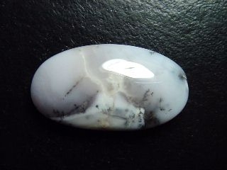 Dendritenopal 39,93 Ct. Oval Cabochon Indien
