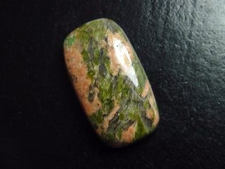 Unakite 31,44 Ct. cushion cabochon