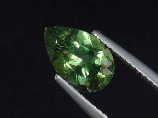 Preview: Apatit 1,89 Ct. feines grün Tropfen 10 x 6,5 mm