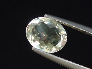 Sillimanite 2,03 Ct. faceted oval - Balangoda, Sri Lanka