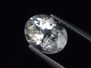 White Topaz 3,65 Ct. oval Brazil