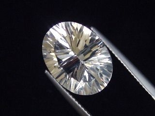 White Quartz 8,20 Ct. oval Brazil concave cut