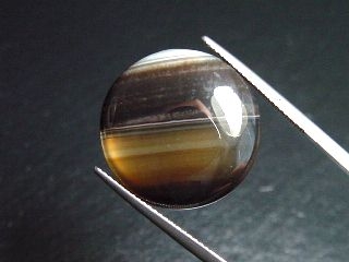 Achat 20,34 Ct. gebändert - Rund Cabochon Brasilien