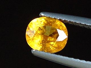 Spessartit Granat 1,11 Ct. feine Farbe - 6,5 x 5,5 mm Oval