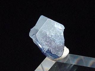 Benitoit 6,5 mm - San Benito Co., Kalifornien, USA