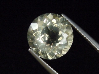 Orthoklas 6,20 Ct. fein Rund - Introngay, Madag.