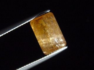 Topaz cat's eye 7,63 Ct. rare natural color - Ouro Preto, Brazil