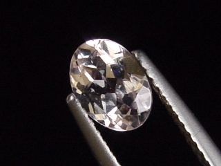 Morganite 0,85 Ct. oval Brazil