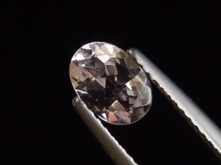 Morganite 0,78 Ct. oval Brazil