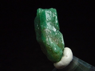 Emerald crystal 25 mm fine green - Muzo, Colombia