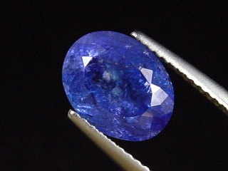Tansanit 3,66 Ct. feinste Spitzenfarbe 10 x 8 mm Oval Tansania